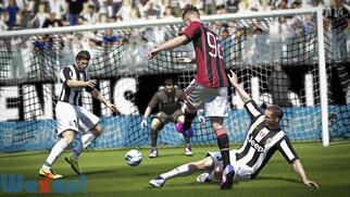 FIFA 14 ���[���h�N���X �T�b�J�[�̉摜